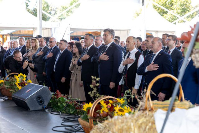Detalj s prošlogodišnje izložbe                                                                                                                                                                                                                           